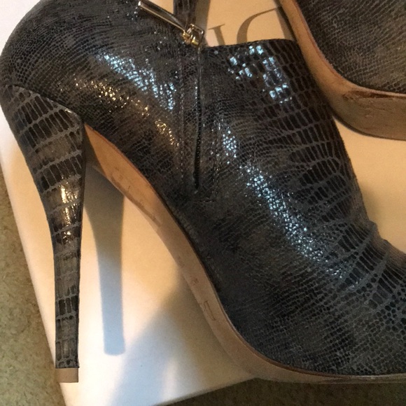 Dior booties: Black grey and taupe - Picture 6 of 7